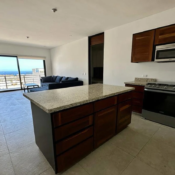 \"2-Bedroom