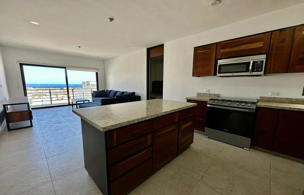 \"2-Bedroom